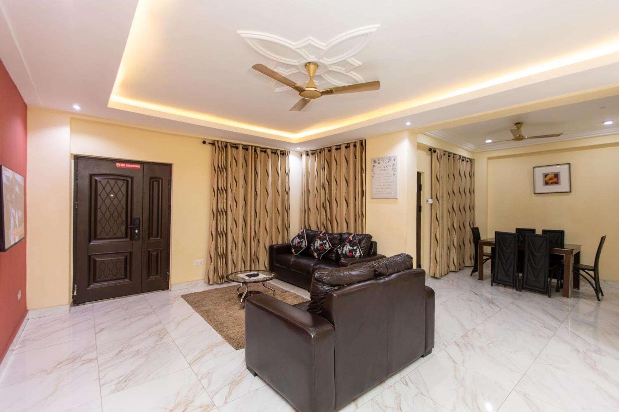 Washington Apartments - Just 25Mins Drive From The Airport Kwashieman Ngoại thất bức ảnh