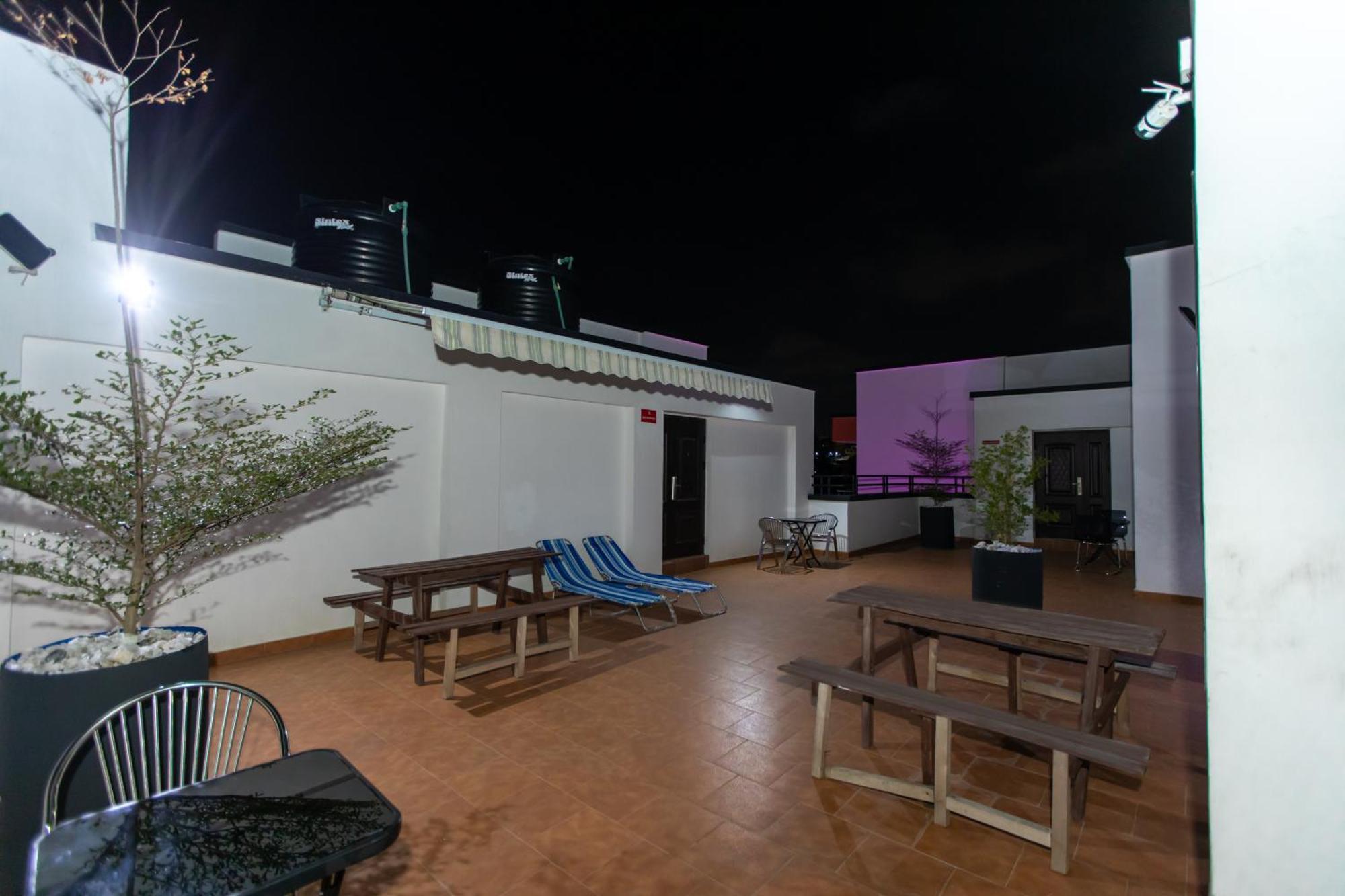 Washington Apartments - Just 25Mins Drive From The Airport Kwashieman Ngoại thất bức ảnh