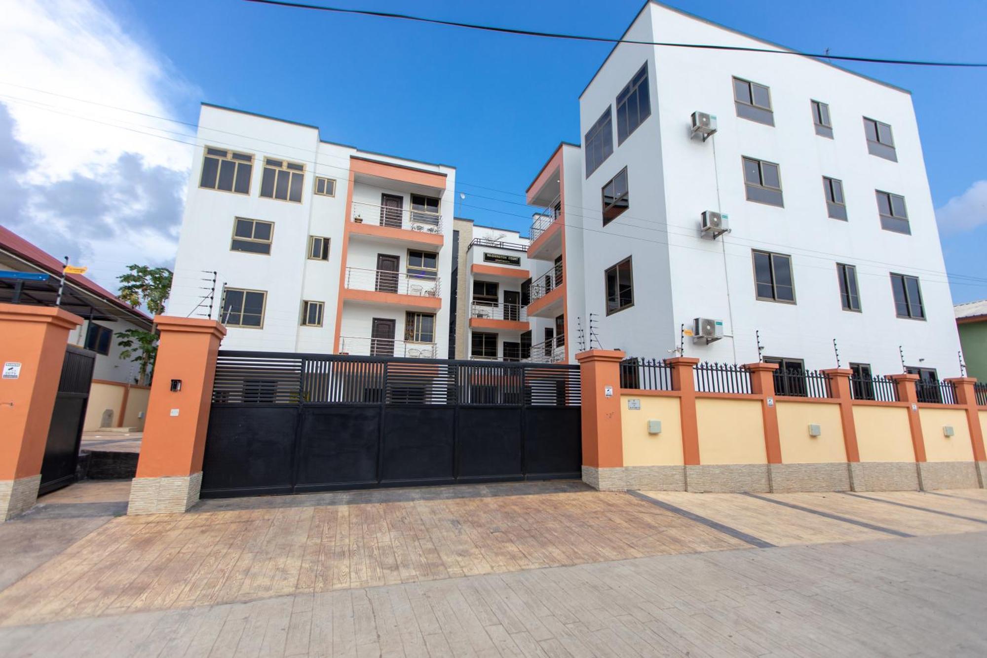 Washington Apartments - Just 25Mins Drive From The Airport Kwashieman Ngoại thất bức ảnh